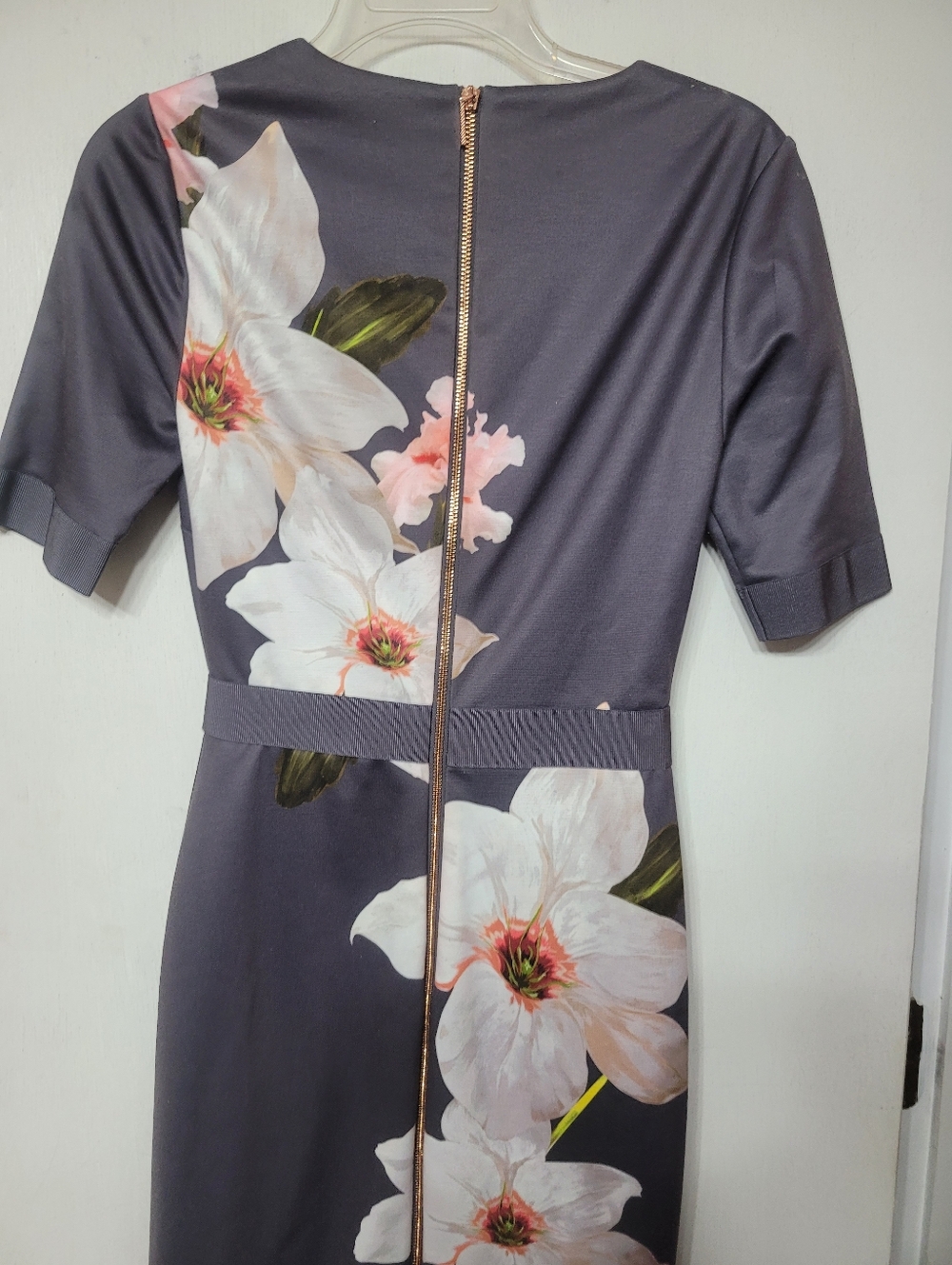 Ted Baker Gray Floral-Print Sheath Dress with Belt - Picture 9 of 9